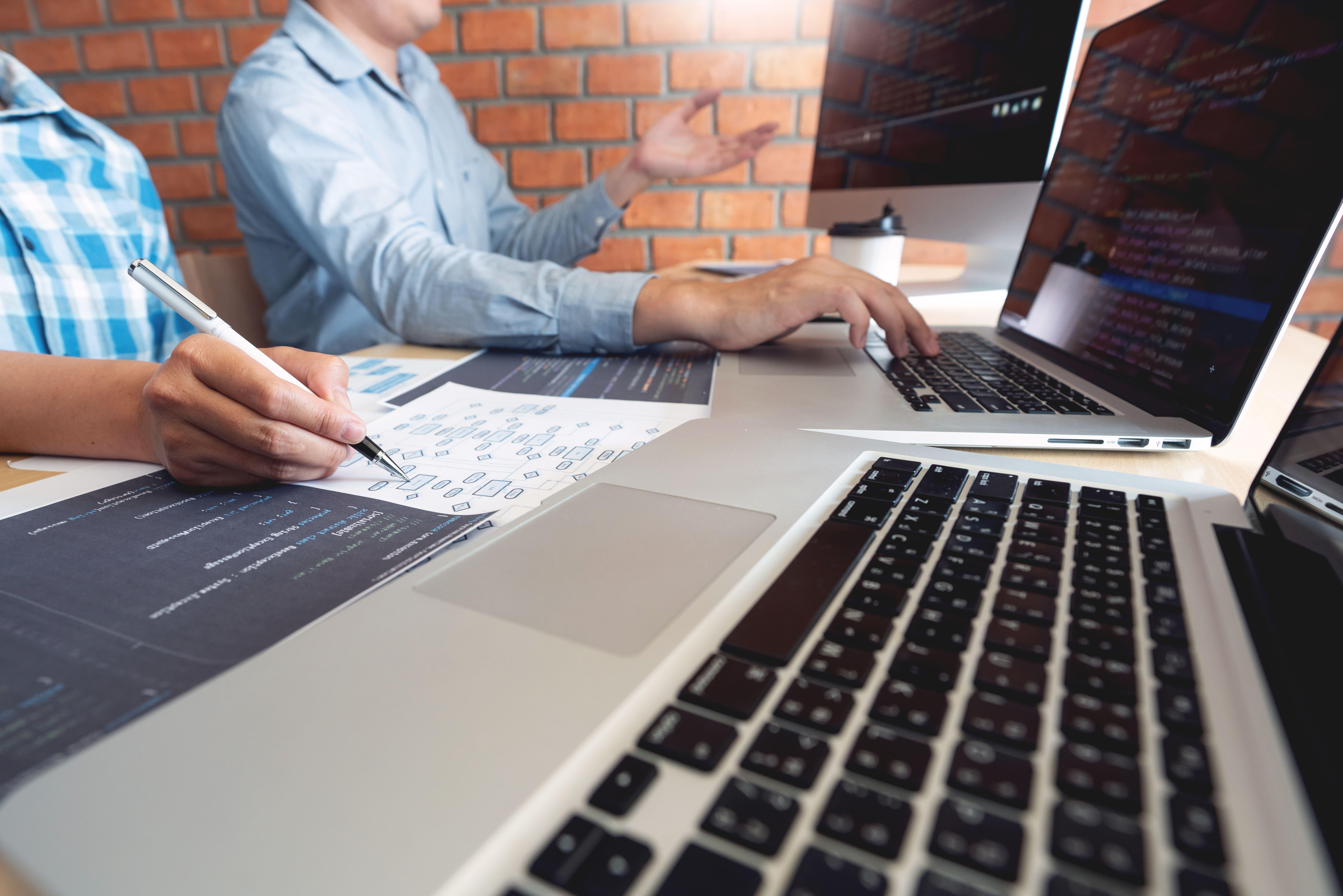 El futuro del desarrollo web: ¿Cómo Retruni innova en SaaS?